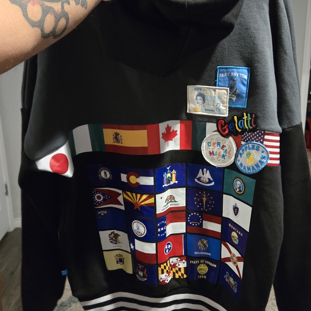 Sweater. - Picture 2 of 2